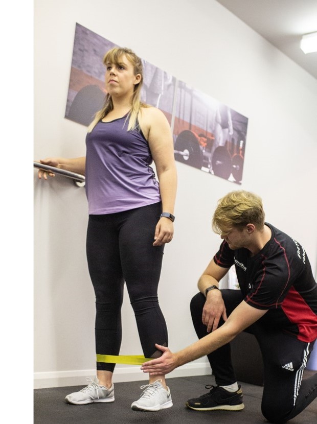 sports rehabilitator prescribes exercise