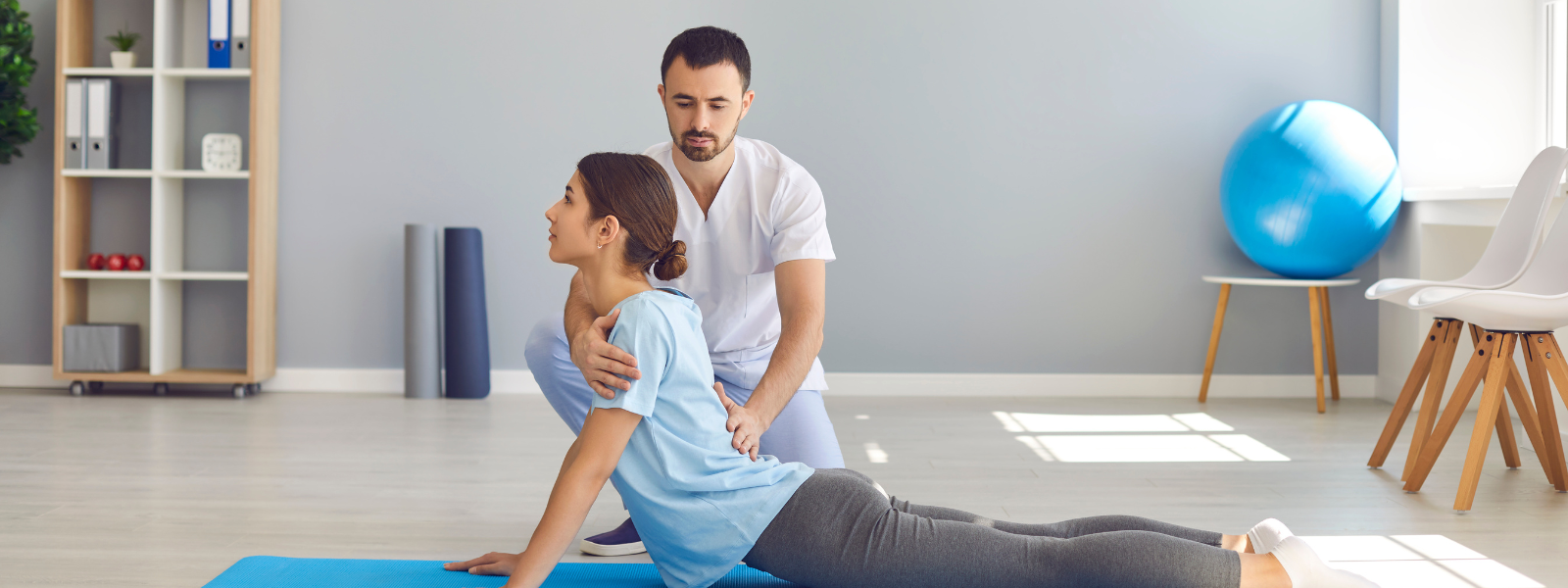 Physiotherapist, Sports Therapist, Osteopath with patient