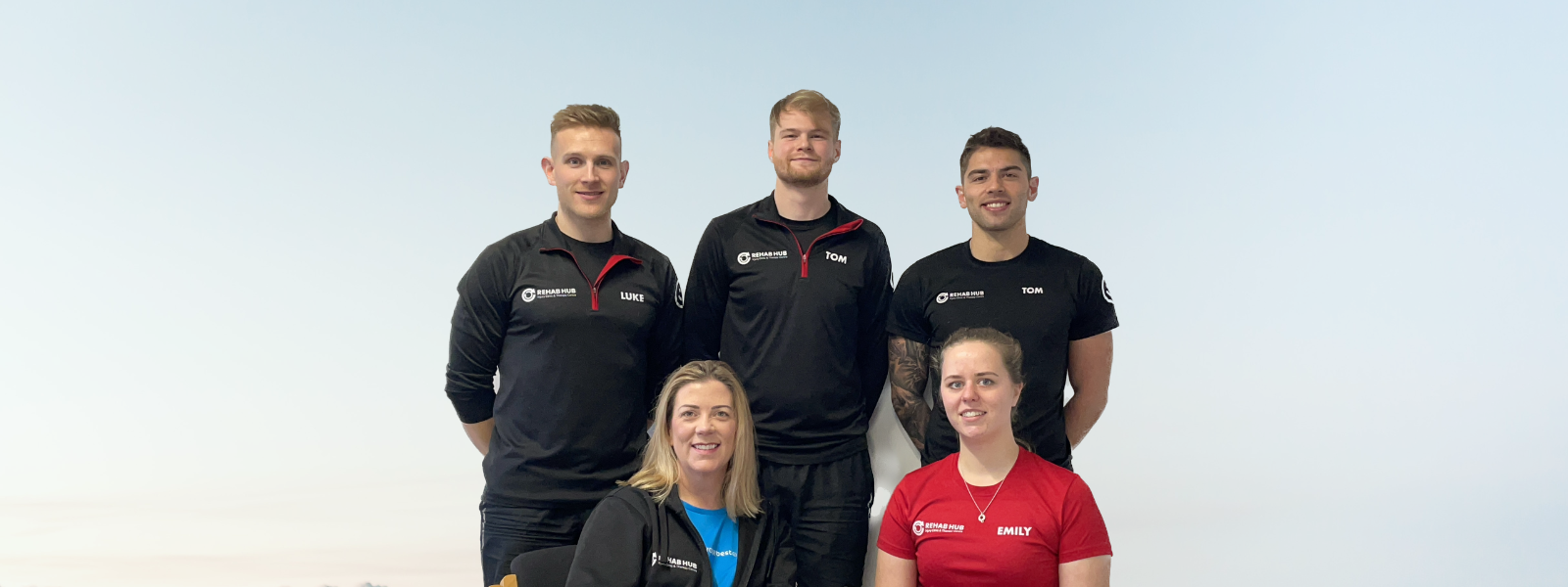 physiotherapy, sports therapy and osteopathy team photo
