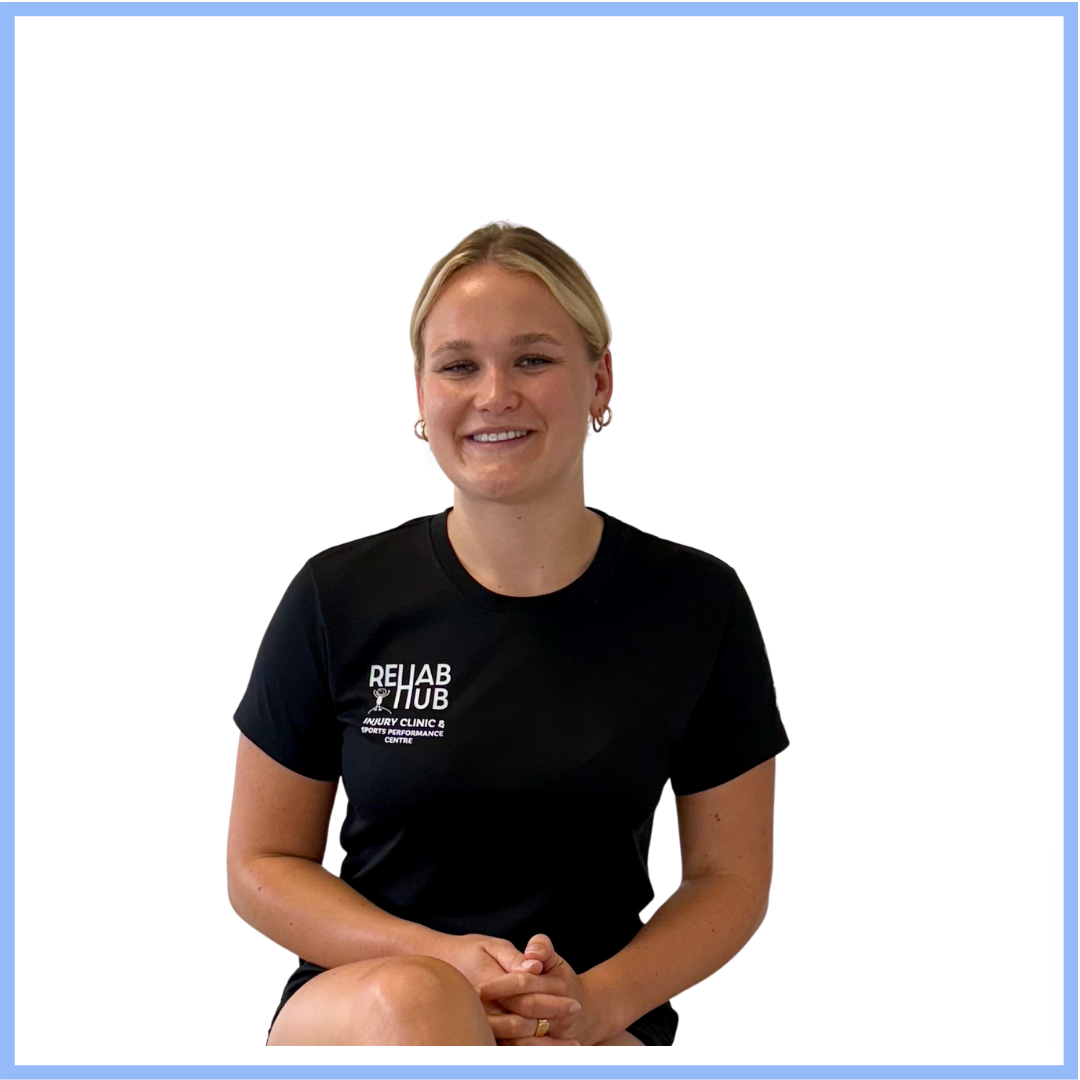 Poppy WIliams sports therapist and msk practitioner